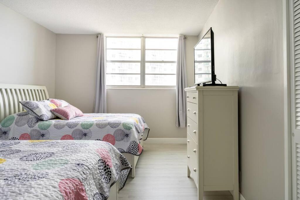 Luxury Stylish Oceanfront 2 Bedroom 2 Bathroom In Fl Apartment *